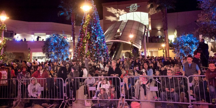 Santa Claus arrives at the Promenade Temecula 2015